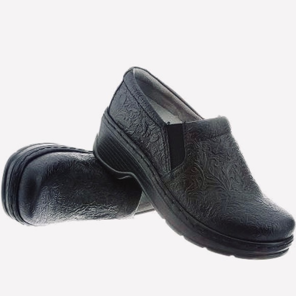 klogs usa women's naples mule